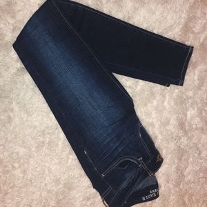 AE Dark Skinny Jeans